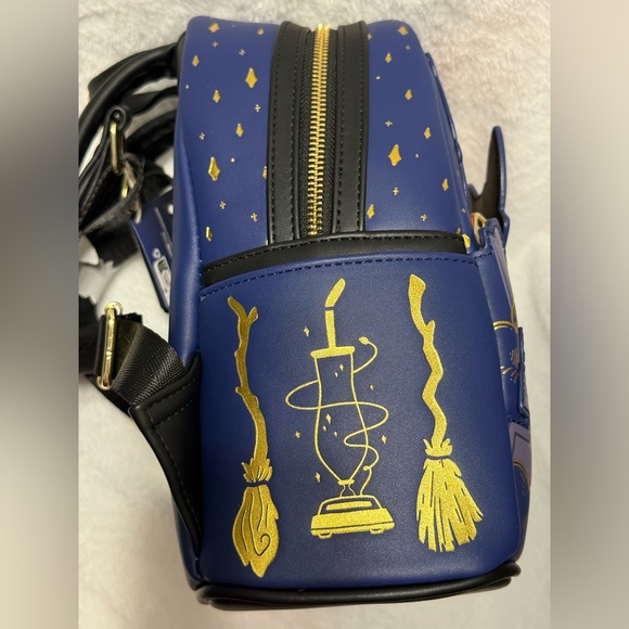 Loungefly Disney Hocus Pocus Sisters & Binx Mini Backpack NWT - Picture 5 of 6